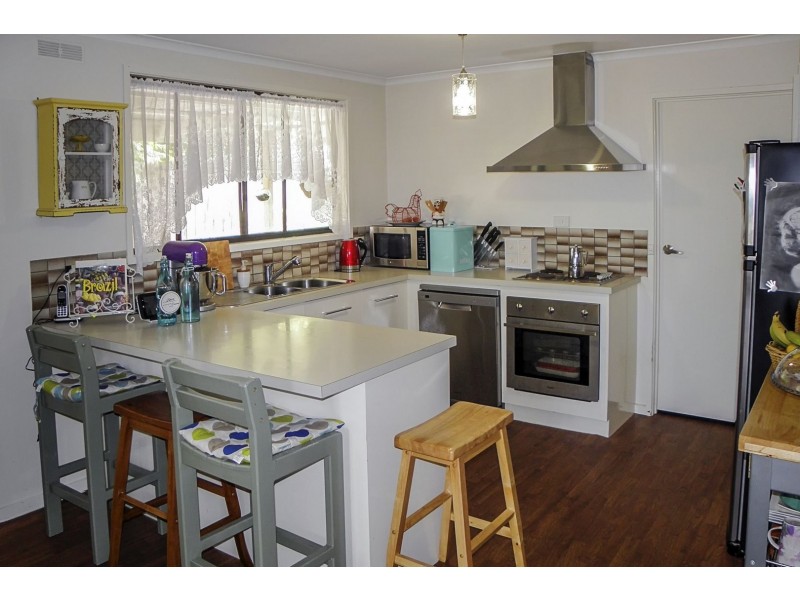 68 O’Neills Road, Lakes Entrance VIC 3909