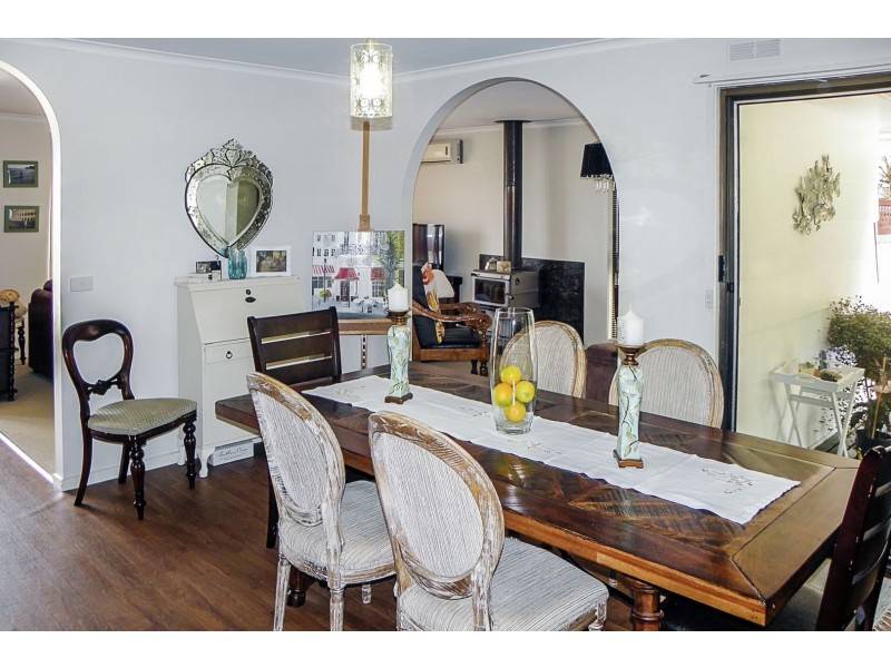 68 O’Neills Road, Lakes Entrance VIC 3909