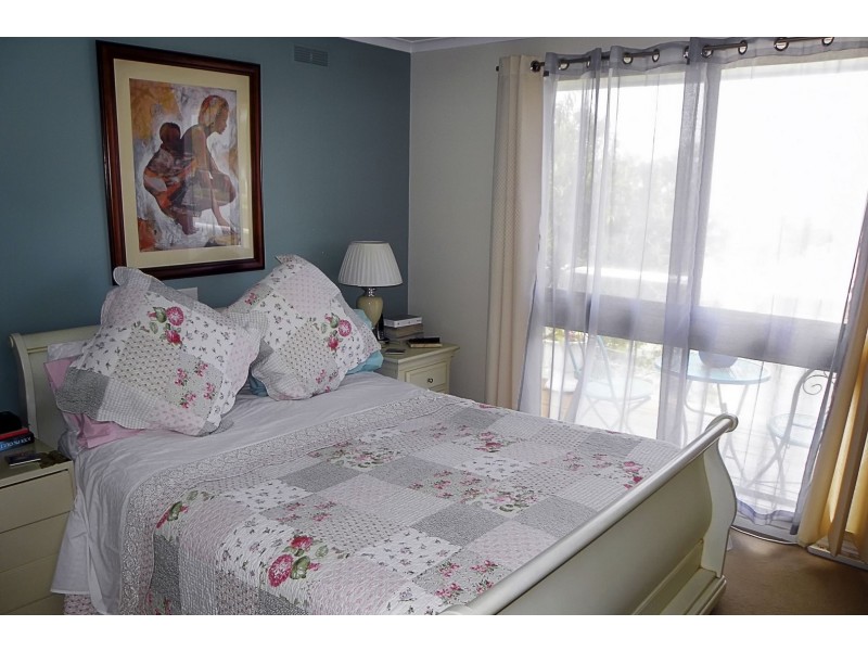 68 O’Neills Road, Lakes Entrance VIC 3909