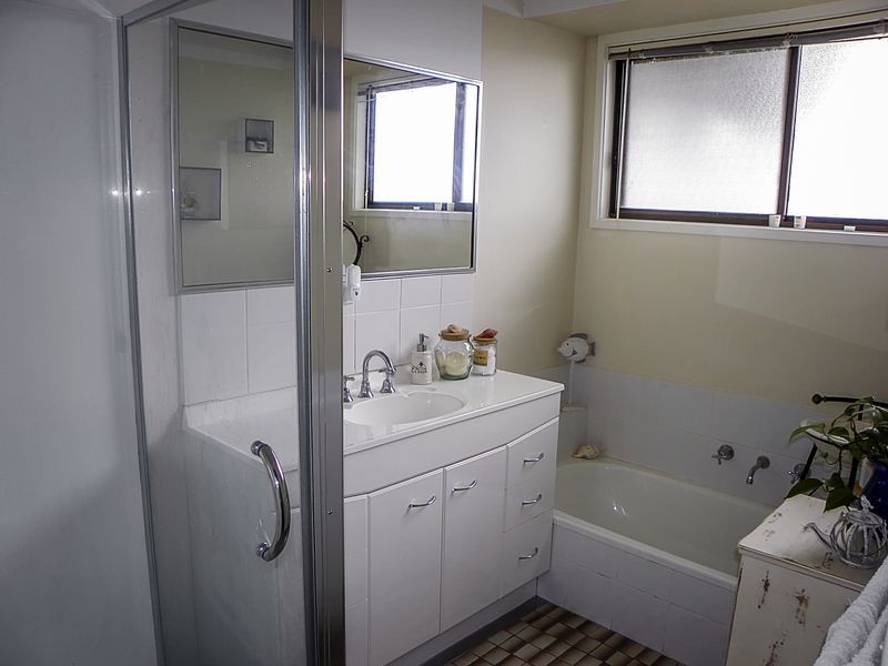 68 O’Neills Road, Lakes Entrance VIC 3909