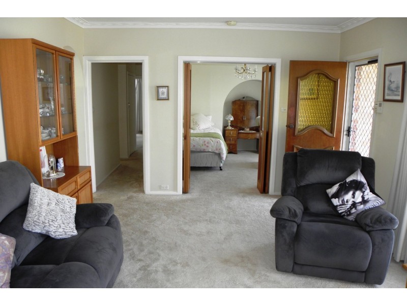 6 Macrae Court, Lakes Entrance VIC 3909