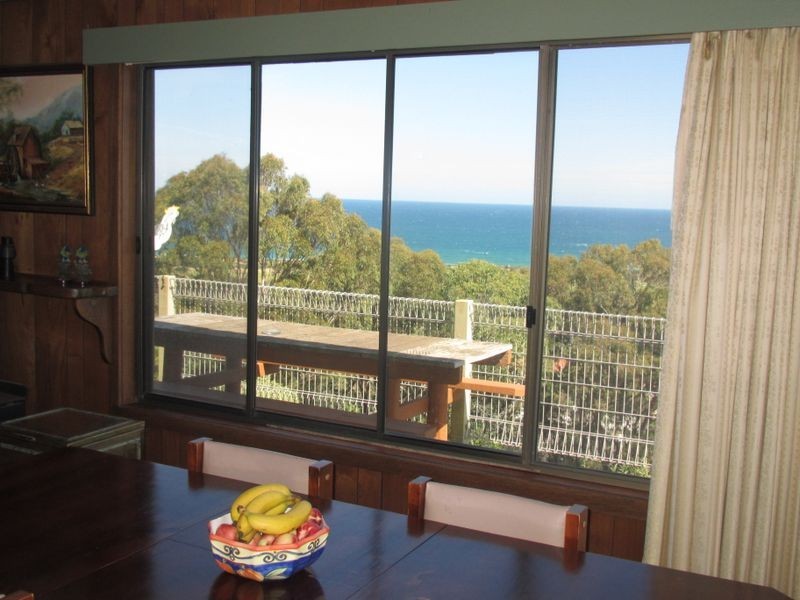 30 Oceanview Parade, Lakes Entrance VIC 3909