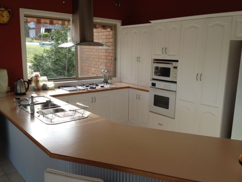 2 Bass Close, Lakes Entrance VIC 3909