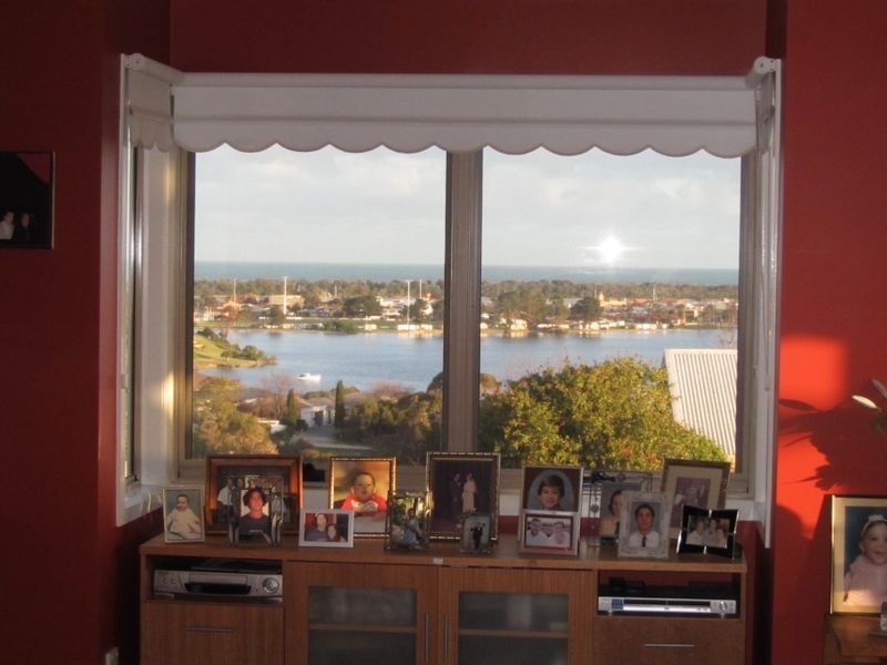 2 Bass Close, Lakes Entrance VIC 3909