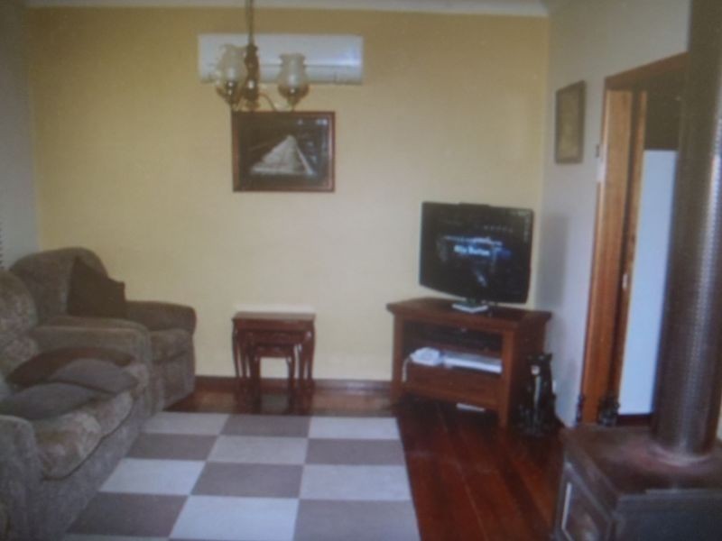 3 Ocean Court, Lakes Entrance VIC 3909