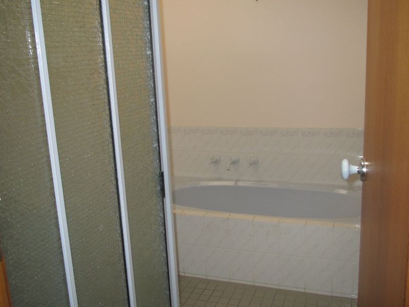 1/58 Coates Road, Lakes Entrance VIC 3909