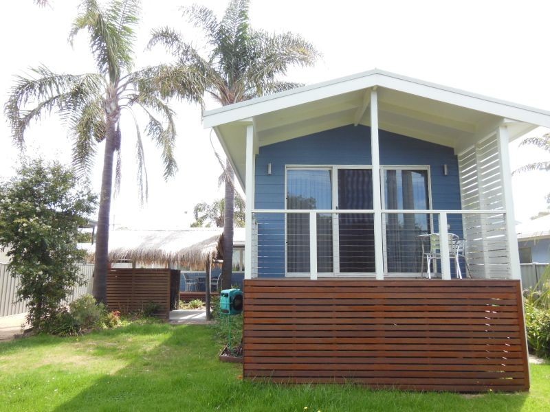 3 Merrangbaur Street, Lakes Entrance VIC 3909