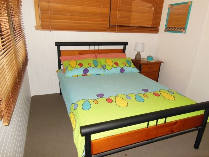 3 Merrangbaur Street, Lakes Entrance VIC 3909