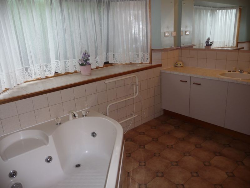 1/8 Orme Street, Lakes Entrance VIC 3909