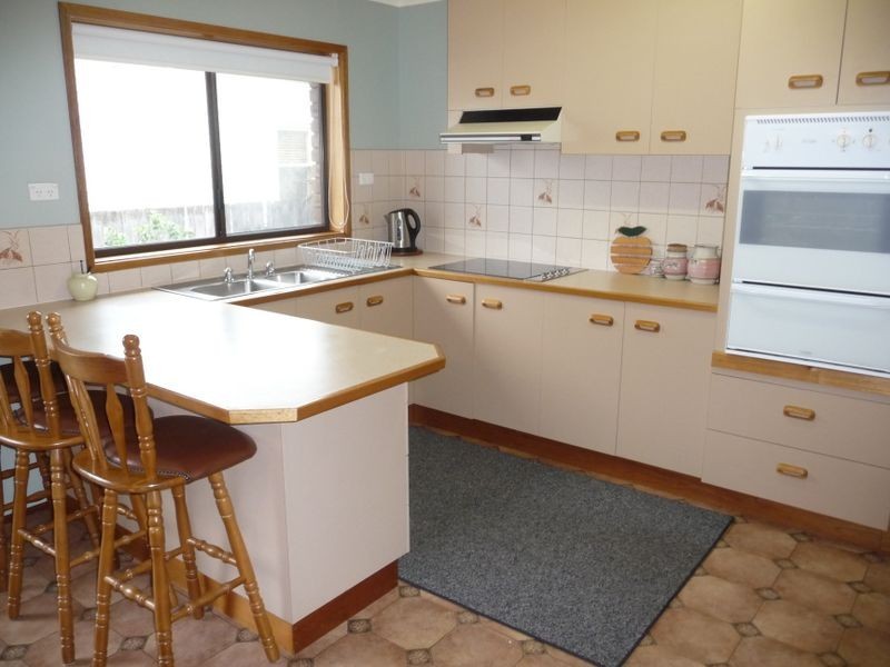 1/8 Orme Street, Lakes Entrance VIC 3909