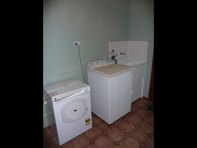 1/8 Orme Street, Lakes Entrance VIC 3909