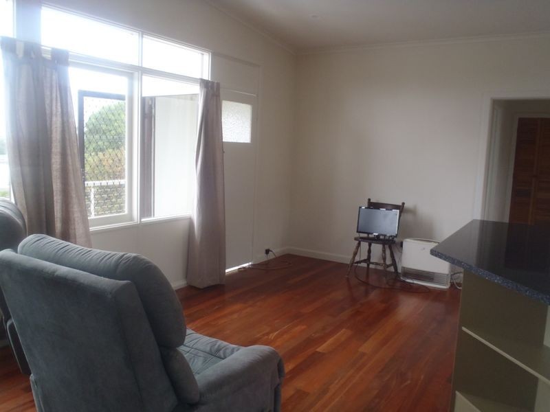 21 Daniel Street, Lakes Entrance VIC 3909