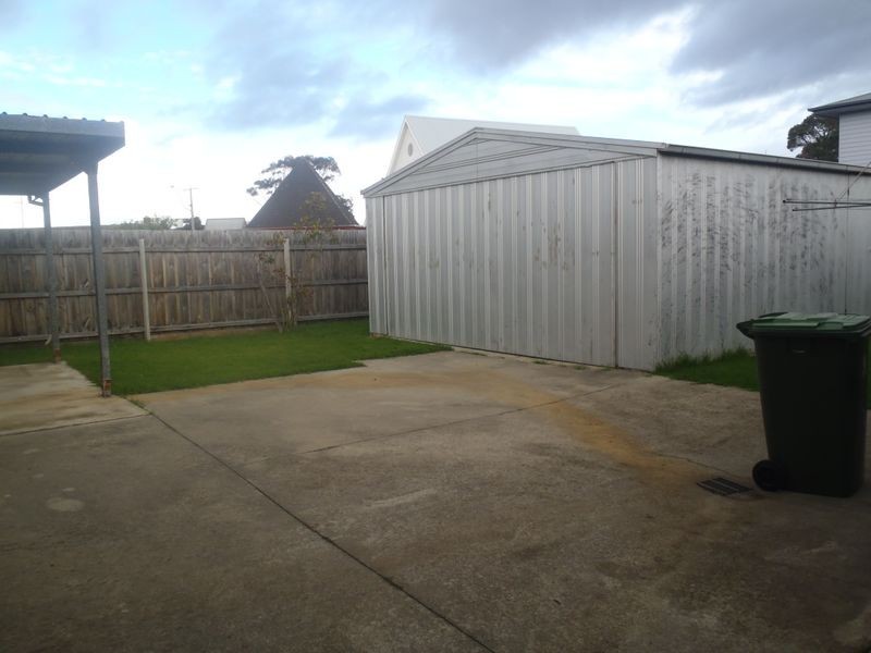 16 Rowe Street, Lakes Entrance VIC 3909