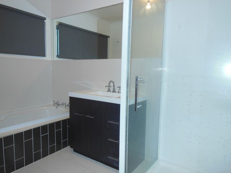 10 Bulmer Street, Lake Tyers Beach VIC 3909