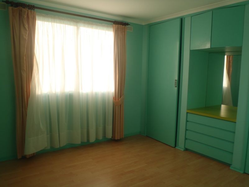 13 Lyrebird Court, Lakes Entrance VIC 3909