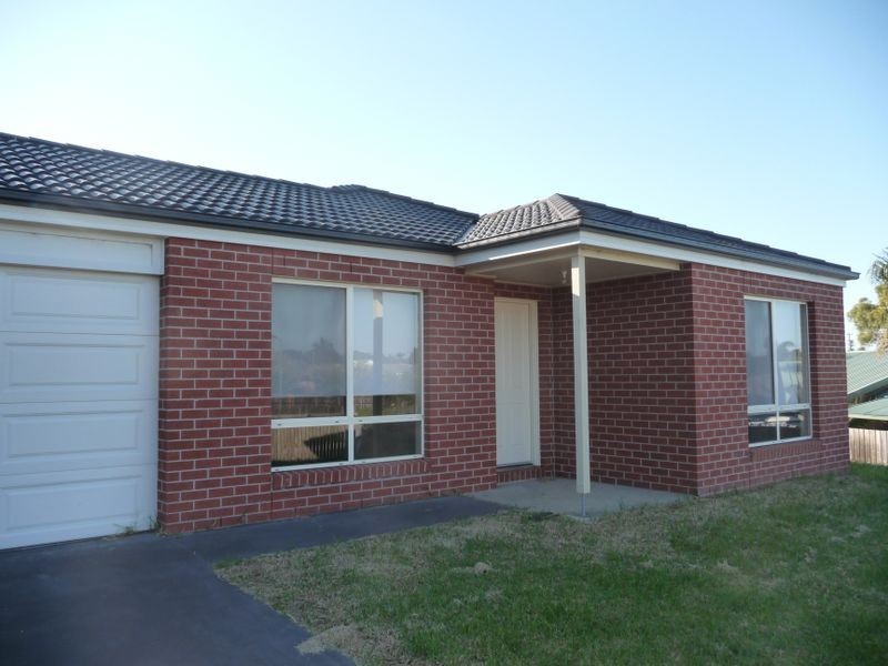 3 Banksia Court, Lakes Entrance VIC 3909