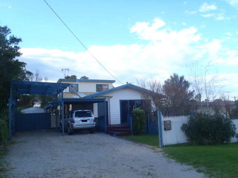 54 McCullough Street, Lakes Entrance VIC 3909
