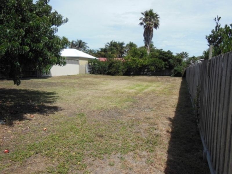 3 Whiters Street, Lakes Entrance VIC 3909