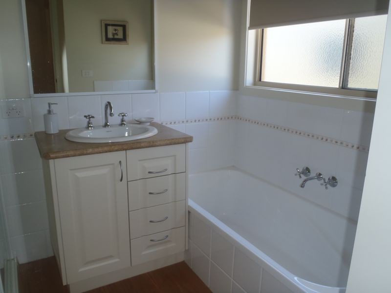 12 Davernport Drive, Lake Tyers Beach VIC 3909