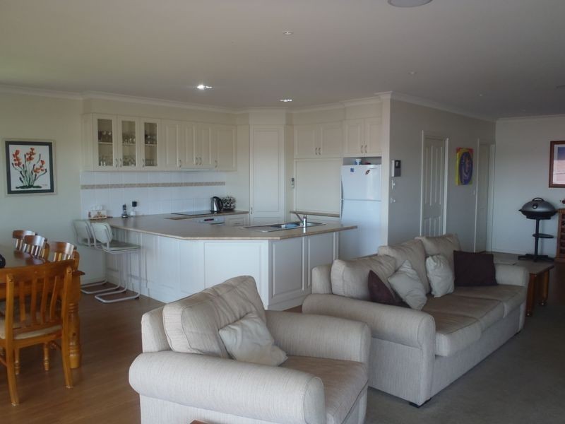 12 Davernport Drive, Lake Tyers Beach VIC 3909