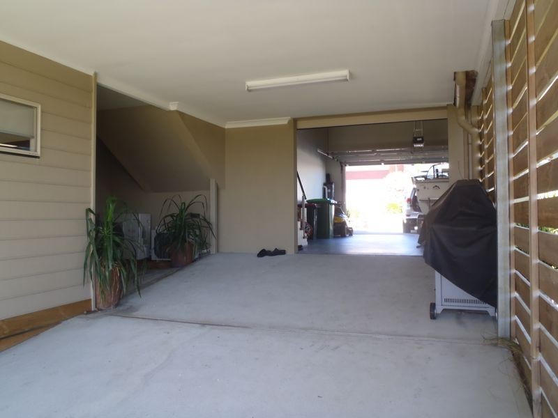 12 Davernport Drive, Lake Tyers Beach VIC 3909