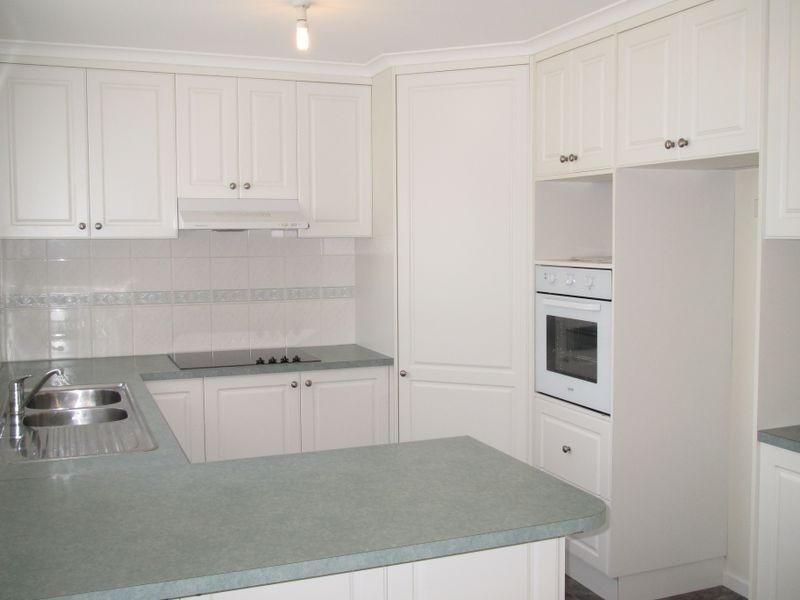 18 Long Street, Lakes Entrance VIC 3909