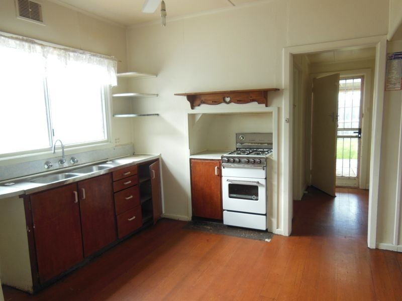 30 Coates Road, Lakes Entrance VIC 3909