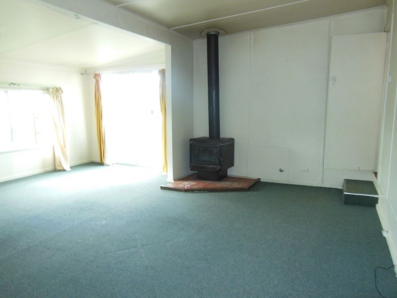 30 Coates Road, Lakes Entrance VIC 3909