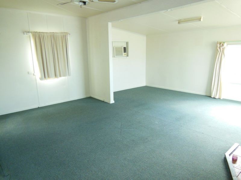 30 Coates Road, Lakes Entrance VIC 3909