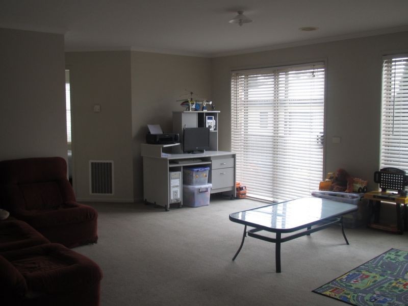 21 Mist Street, Lakes Entrance VIC 3909