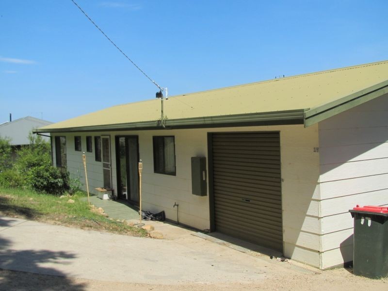 17 Gay Street, Lakes Entrance VIC 3909