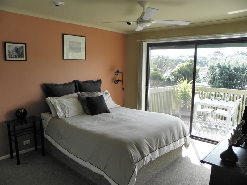 6 Cunninghame Street, Lakes Entrance VIC 3909