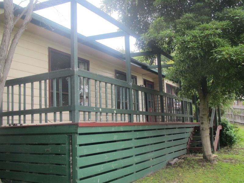 21 Hardie Street, Lakes Entrance VIC 3909