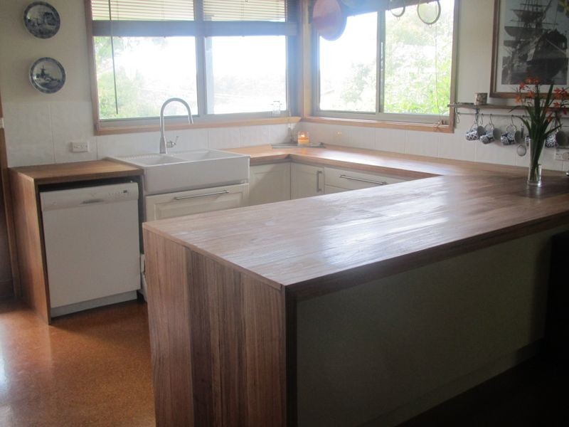 19 Campbell Grove, Lakes Entrance VIC 3909