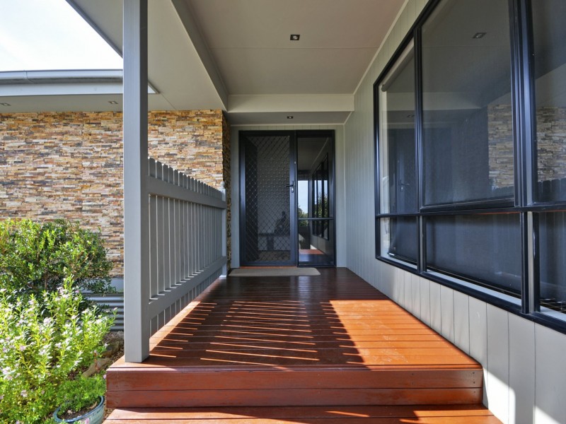 28 Redenbach Court, Swan Reach VIC 3903