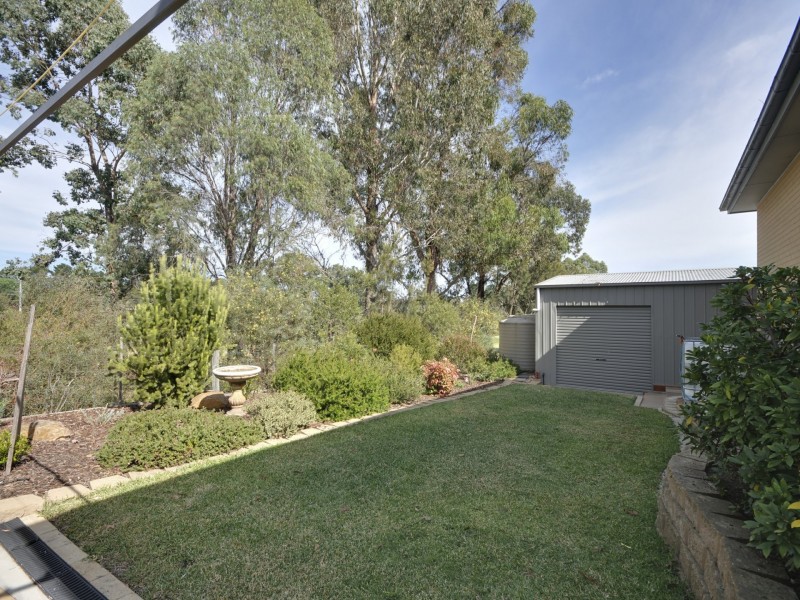 28 Redenbach Court, Swan Reach VIC 3903