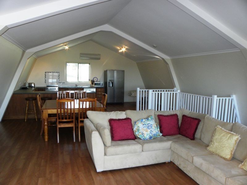 22 O’Neills Road, Lakes Entrance VIC 3909