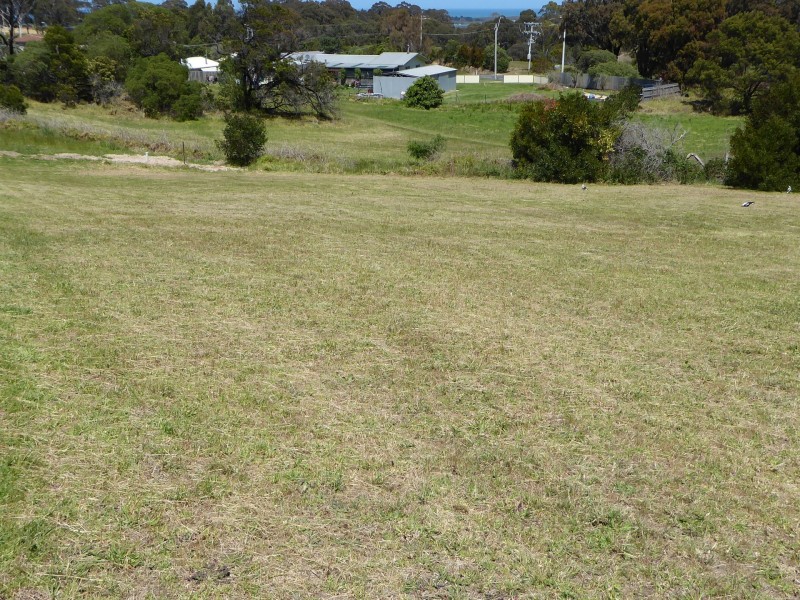 12 Tower Hill Court, Kalimna VIC 3909