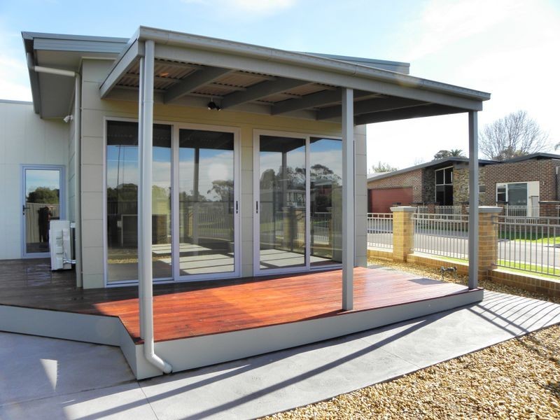 9 Penang Boardwalk, Lakes Entrance VIC 3909