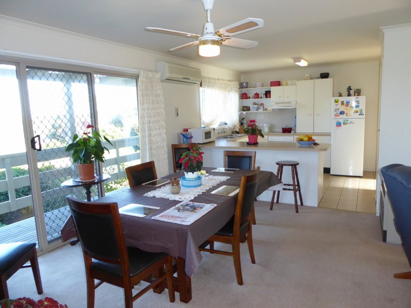 67 Capes Road, Lakes Entrance VIC 3909
