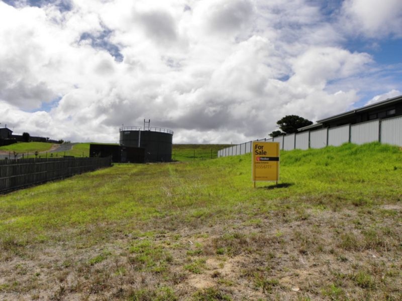 16 Tower Hill Court, Kalimna VIC 3909