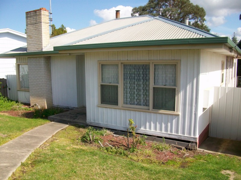 6 View Street, Lakes Entrance VIC 3909