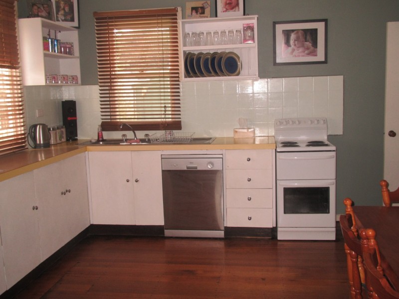 3 Ocean Court, Lakes Entrance VIC 3909