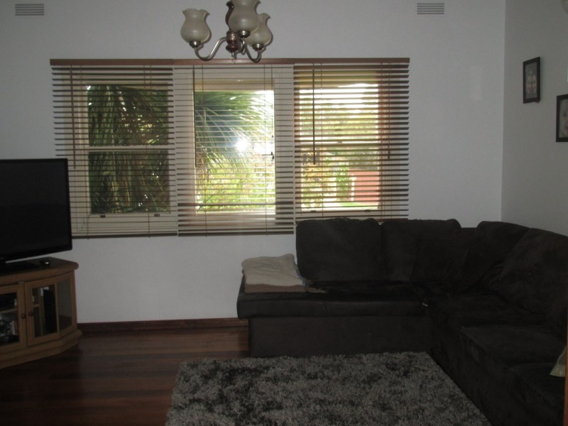 3 Ocean Court, Lakes Entrance VIC 3909