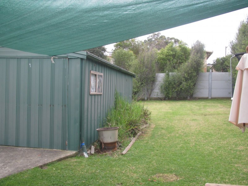 3 Ocean Court, Lakes Entrance VIC 3909