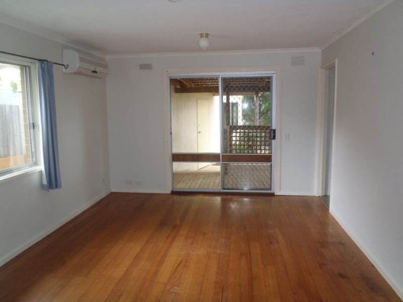 16 Peterson Street, Lakes Entrance VIC 3909