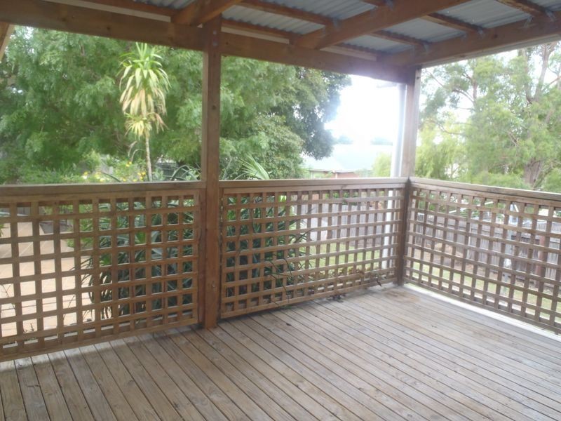 16 Peterson Street, Lakes Entrance VIC 3909