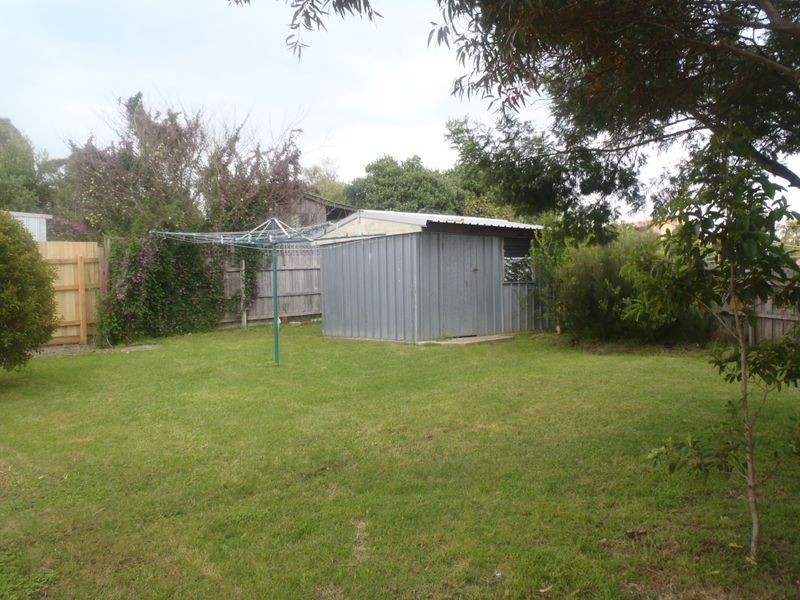 51 Beveridges Road, Lakes Entrance VIC 3909