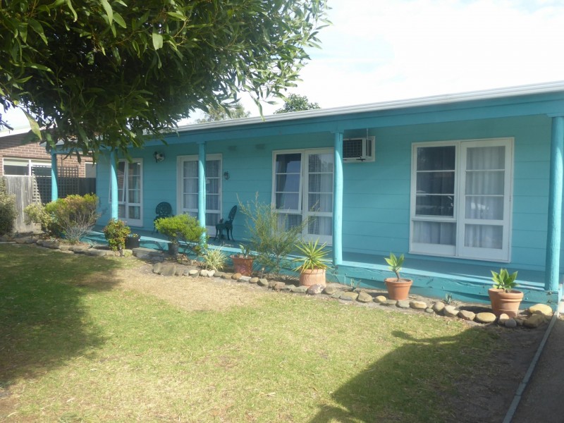 4 Endeavour Court, Lakes Entrance VIC 3909