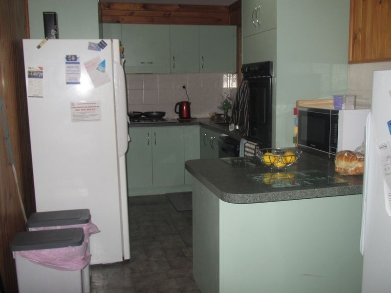 4 Endeavour Court, Lakes Entrance VIC 3909